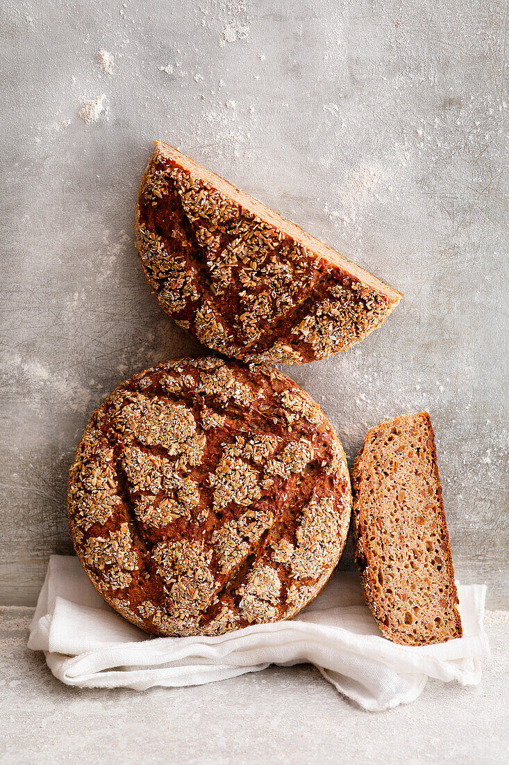 Roggenbrot mit Vollkorn