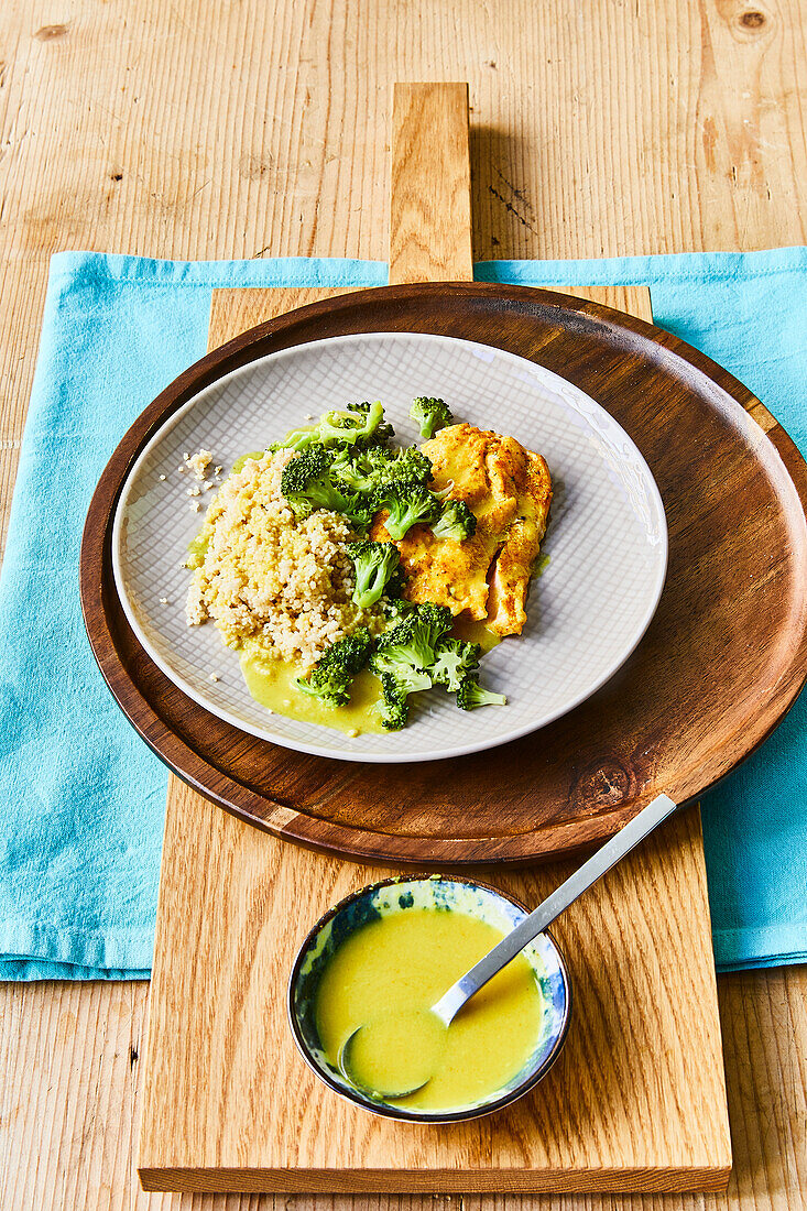 Lachs mit Brokkoli und Couscous