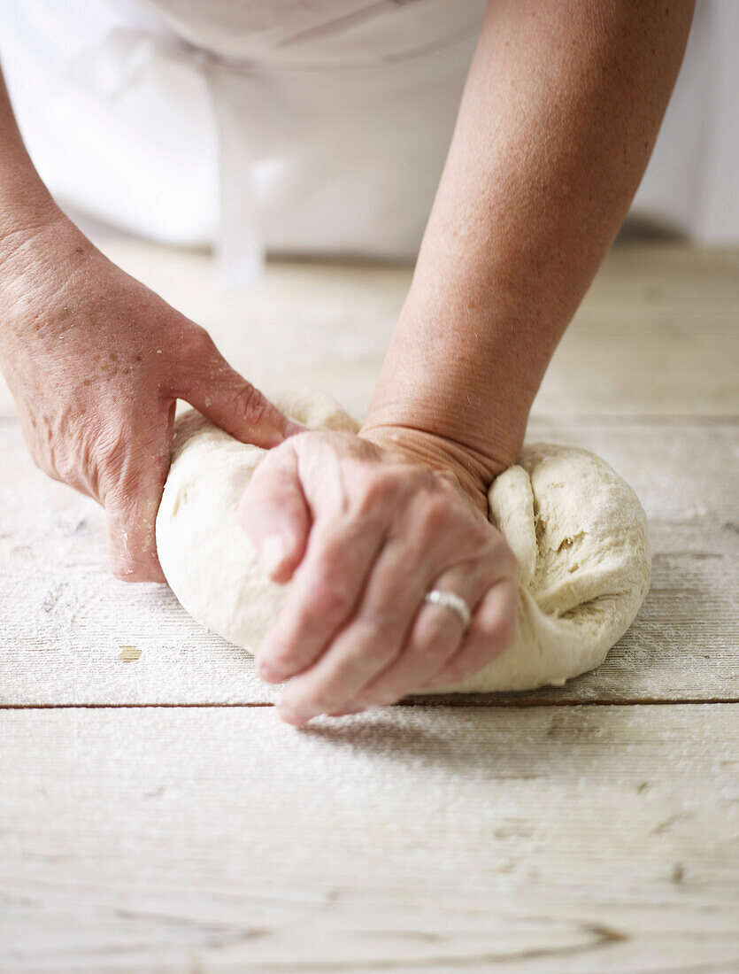 Kneating dough