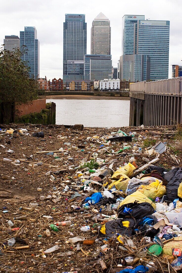 Rubbish in Docklands