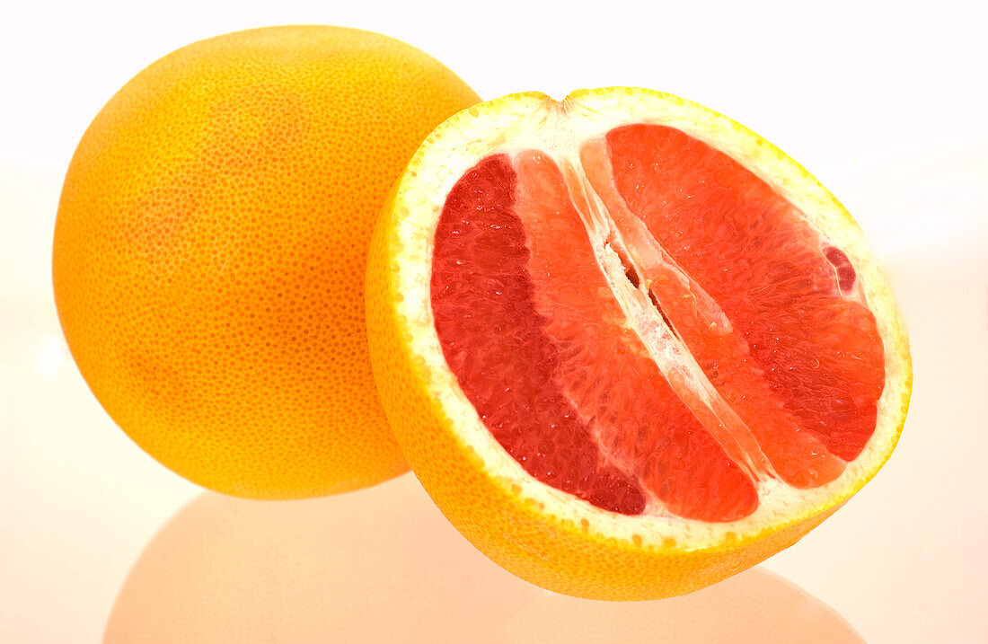 Sliced pink grapefruit