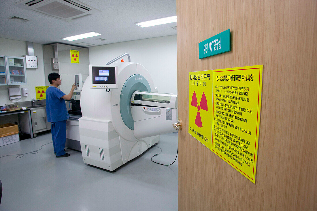 Micro PET CT machine