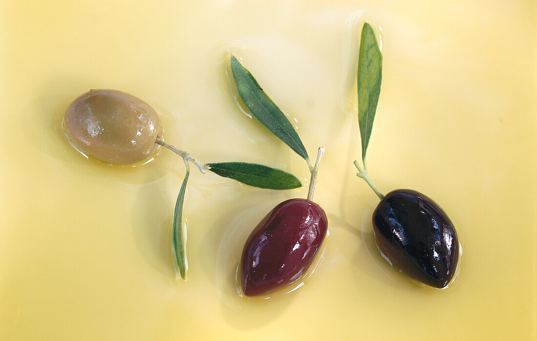 Marinated olives