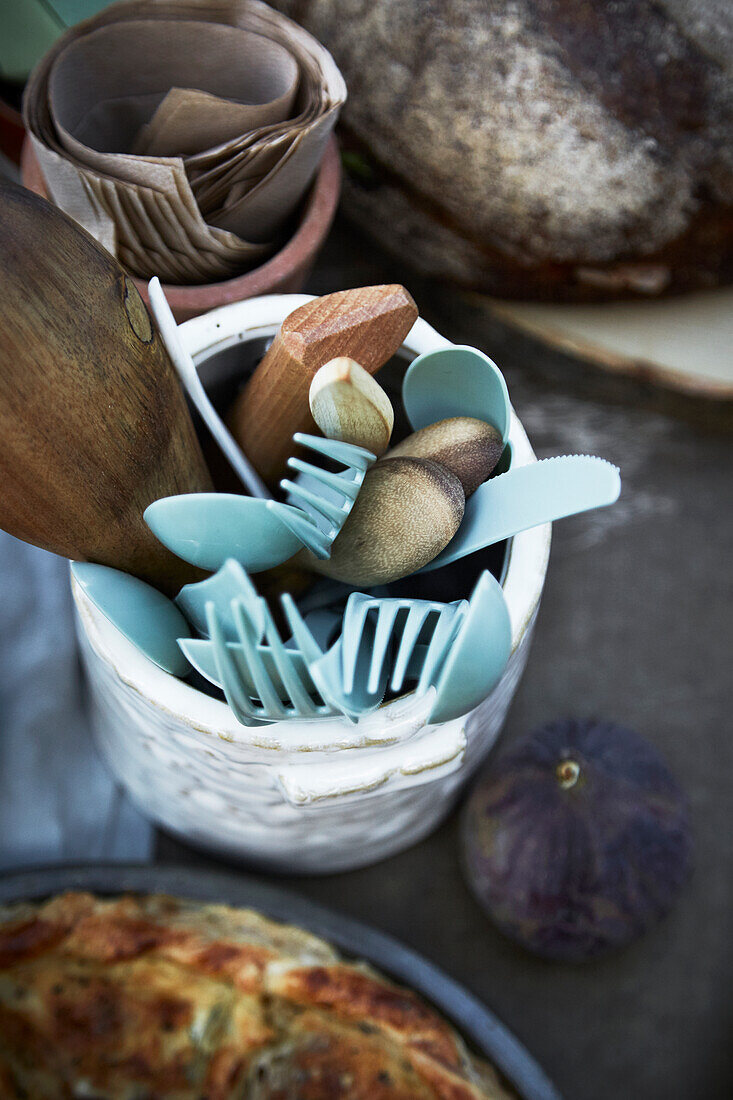 Picnic utensils