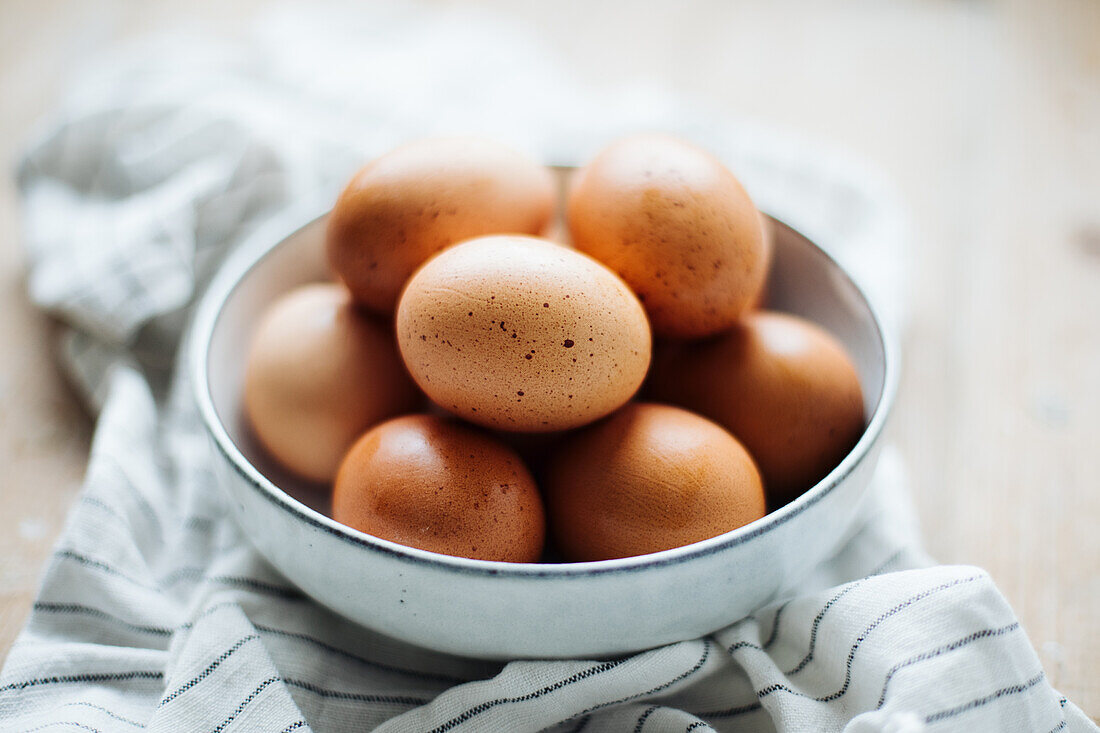 A bowl of fresh eggs