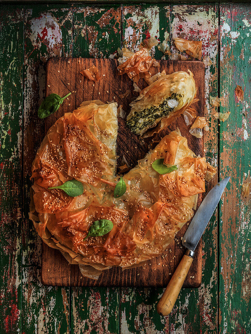 Spinach pie with eggs