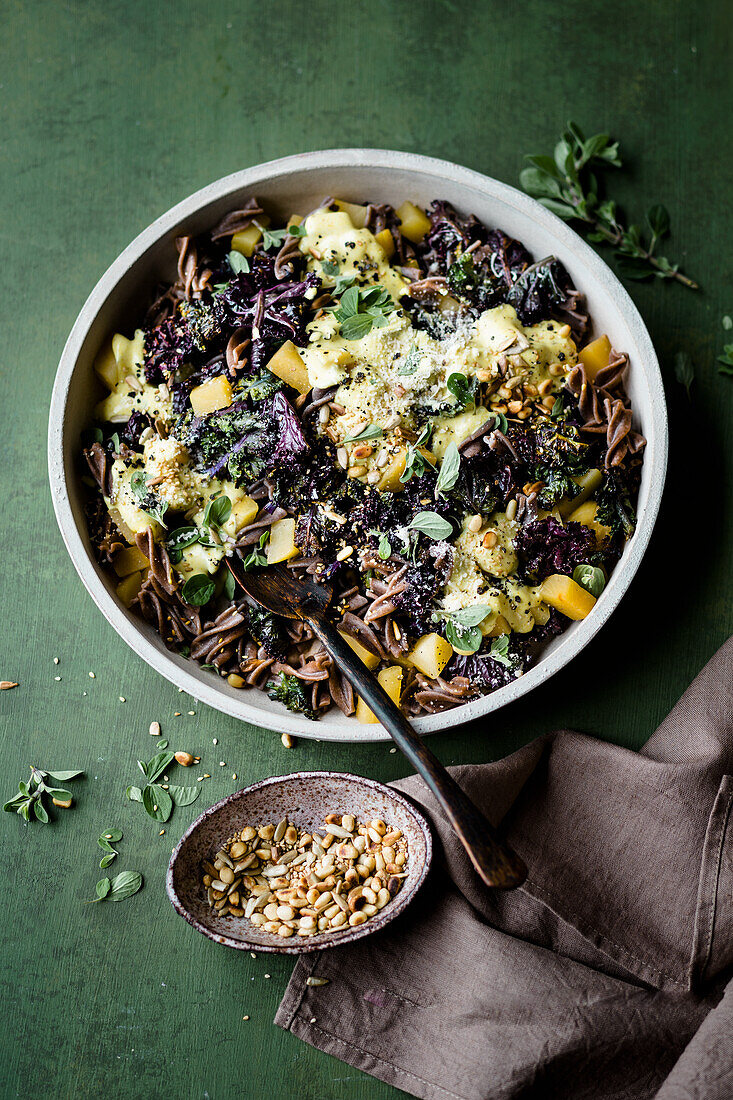 Buckwheat noodles with turnips, flower sprouts and vegan cheese sauce