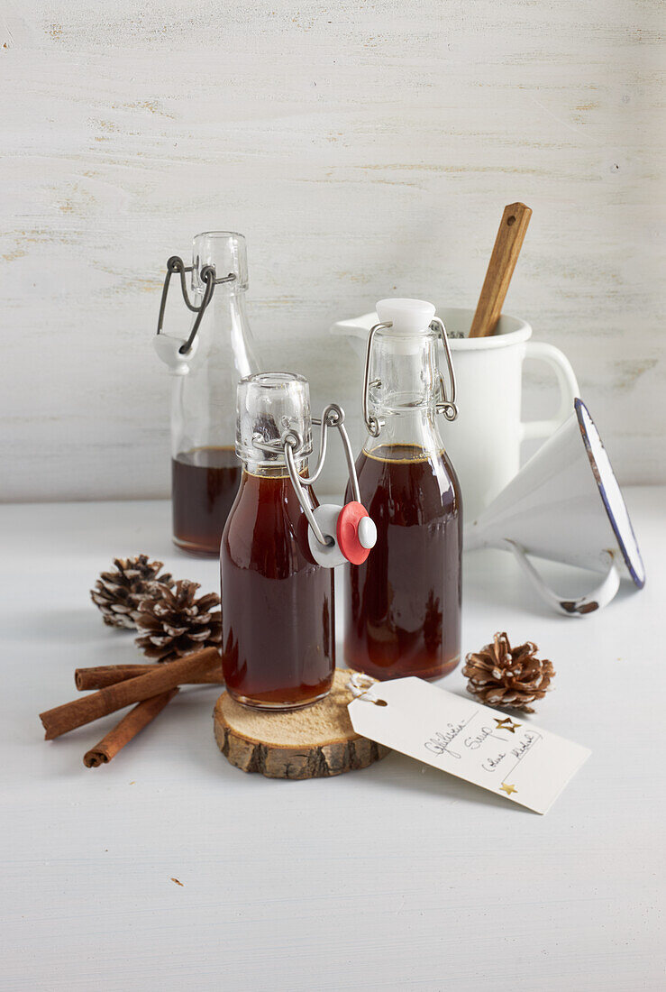 Mulled wine syrup for gifting