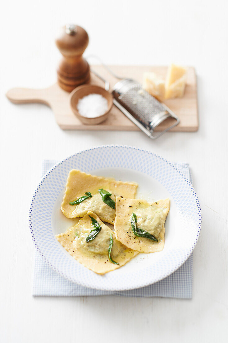 Ravioli wiht basil