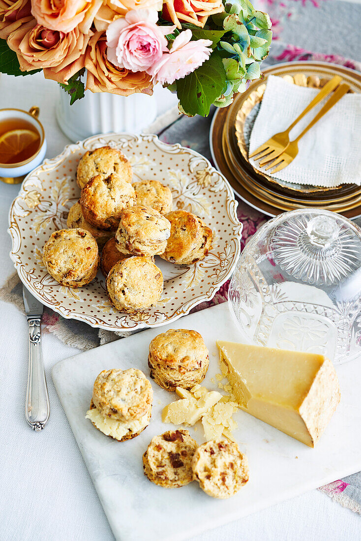 Data scones with Cheddar
