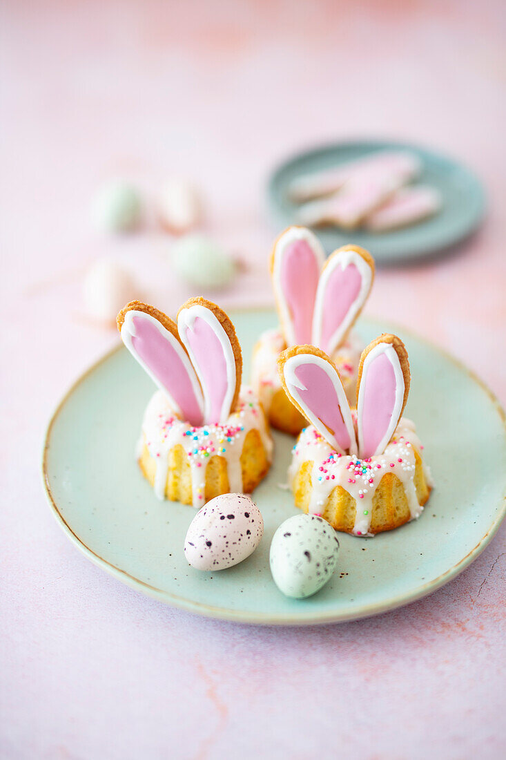 Miniature Easter cake with bunny ears made from biscuits