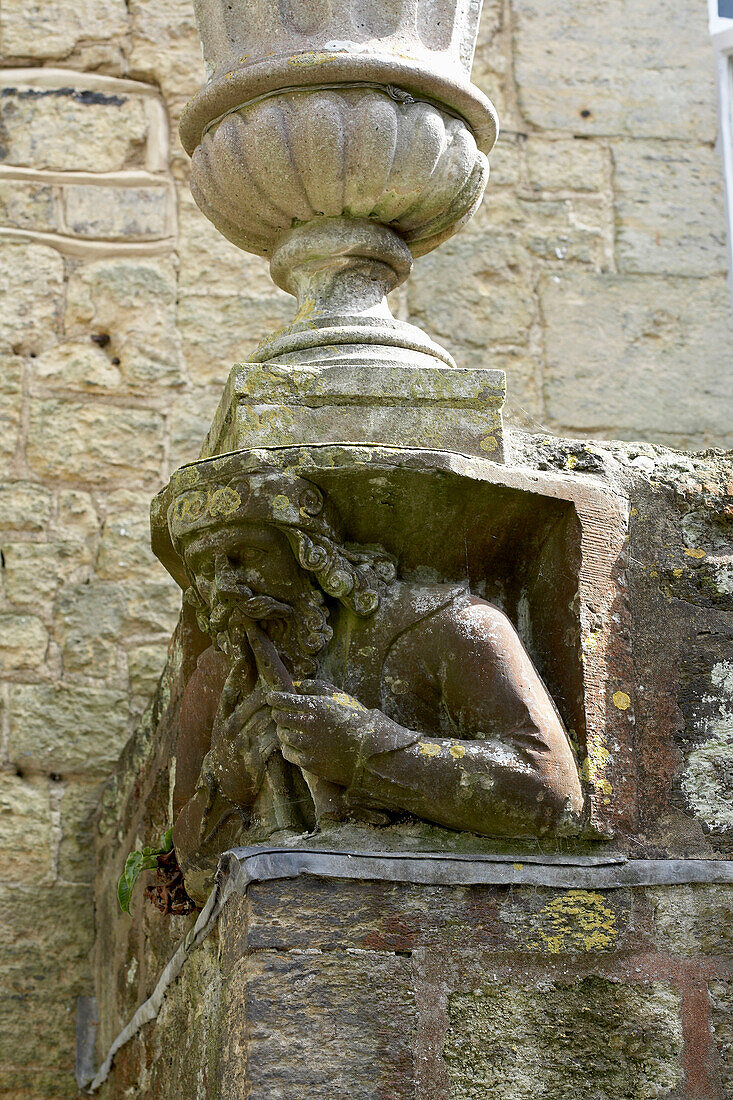 Wasserspeier aus Stein in Arundel, West Sussex