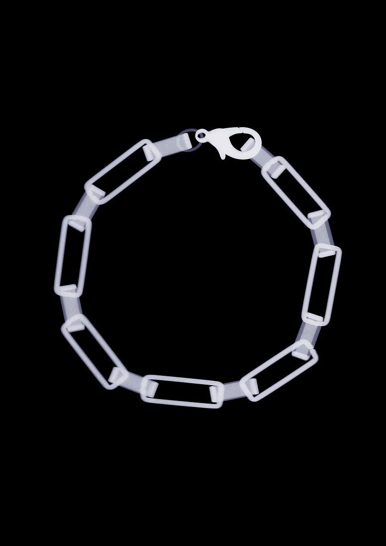 Linked bracelet fastened with a clasp, X-ray