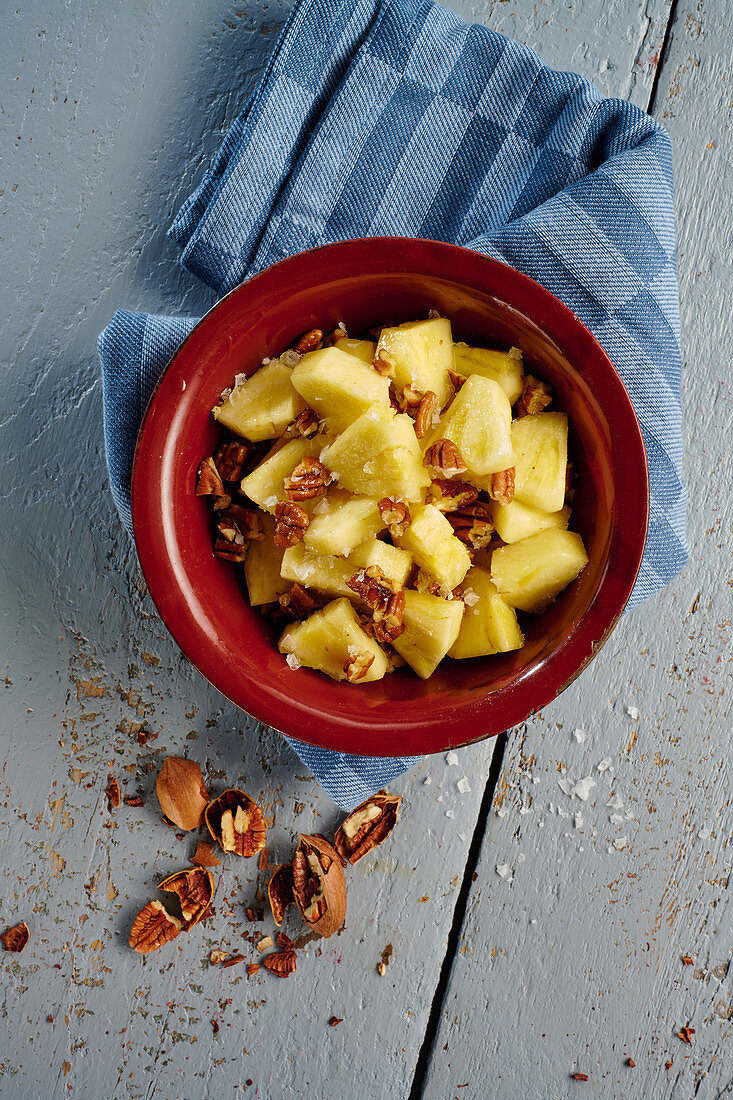 Pineapple salad with pecan nuts
