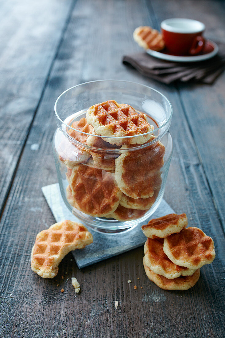 Waffelkekse im Vorratsglas