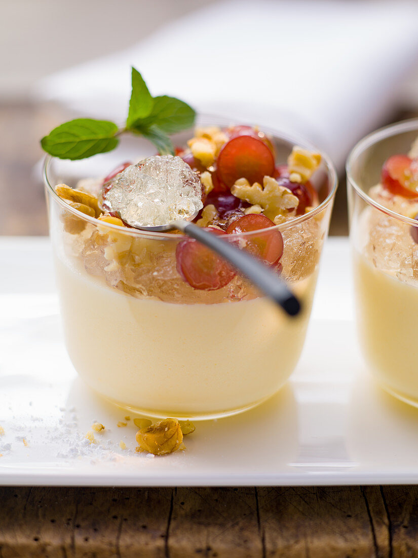 Zabaglione with grapes