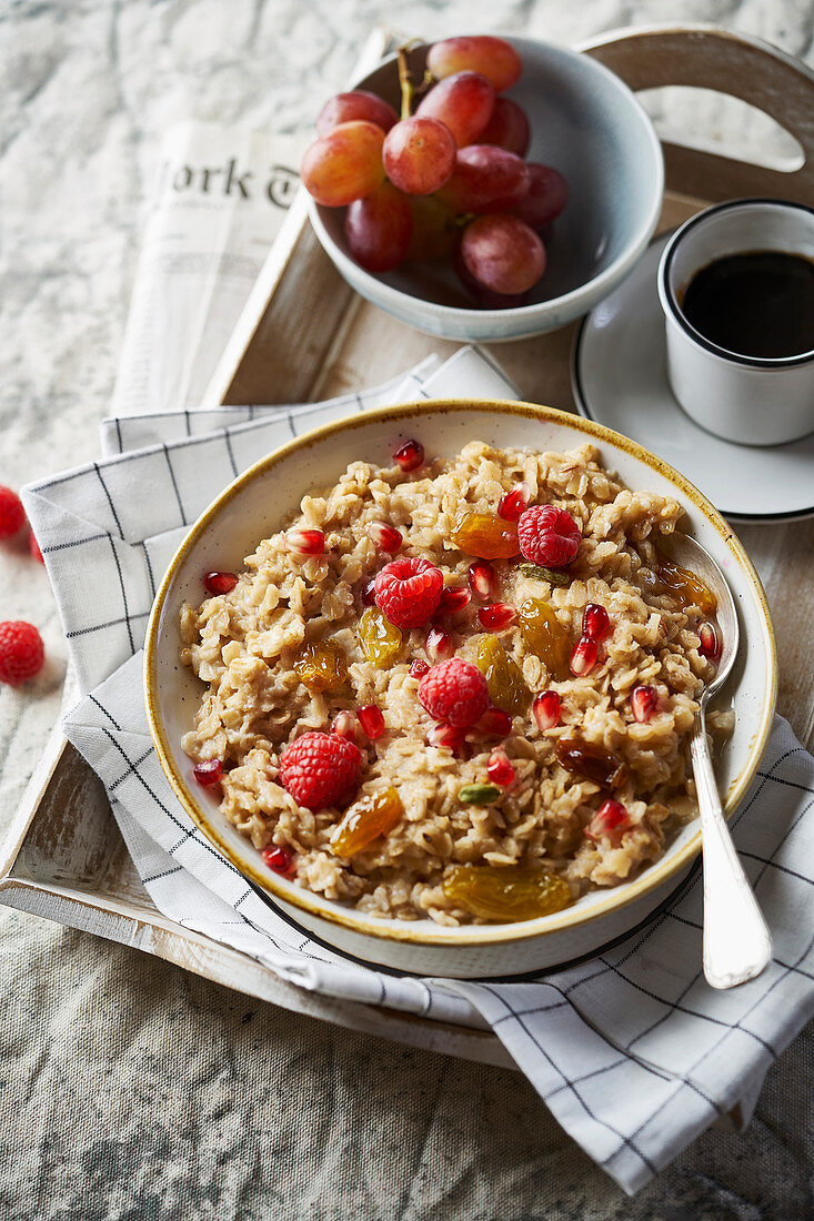Hot oats and fruit breakfast