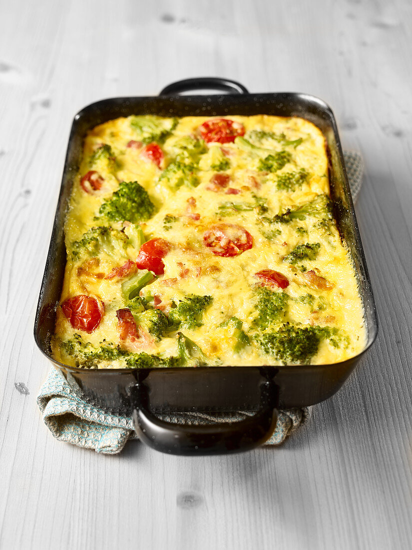 Frittata mit Brokkoli und Kirschtomaten