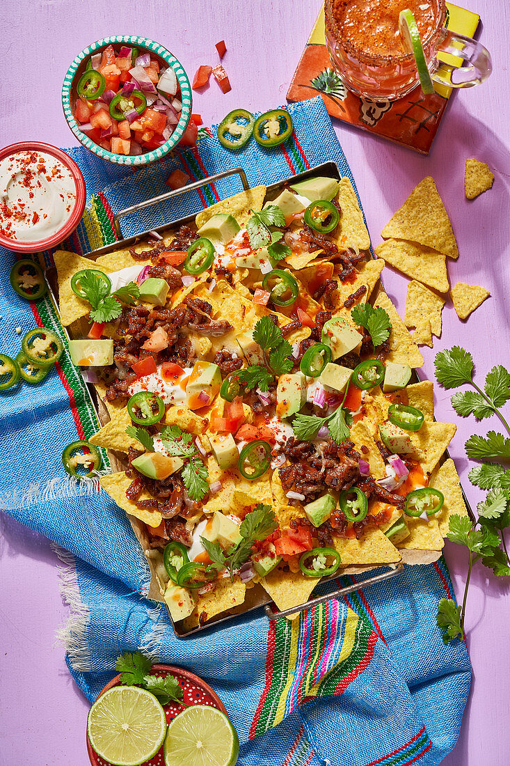 Nachos mit Käse und Jalapenos (Mexiko)