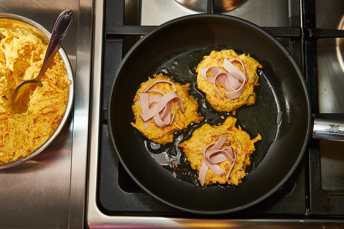 Carrot pancakes with ham