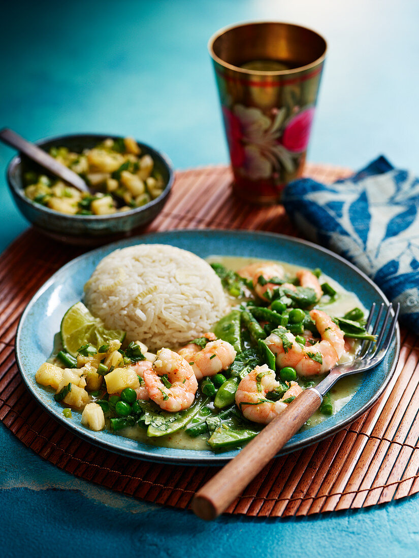 Prawn curry with green vegetable