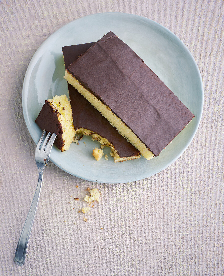 Eggnog tray bake cake with chocolate glaze