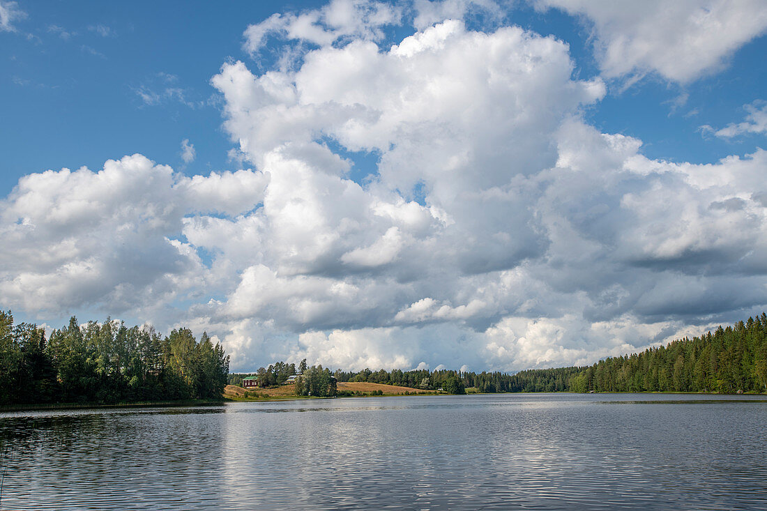 Karhejarvi See, Finnland