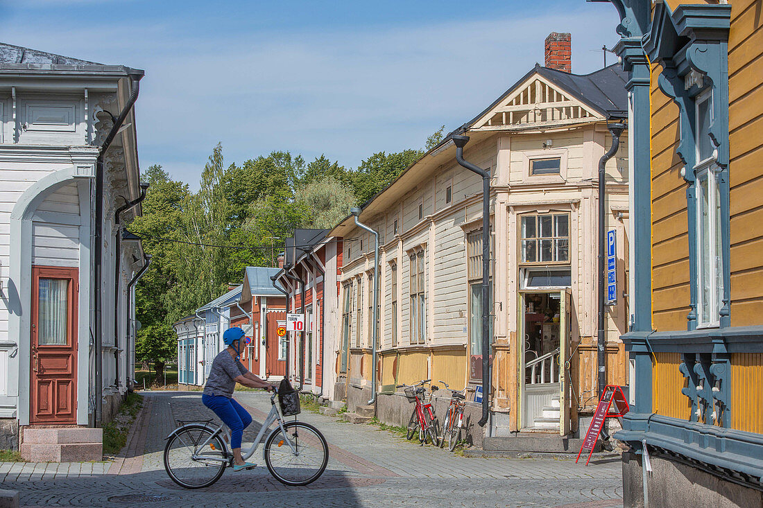 Historische Holzhäuser in der Altstadt von Rauma (Weltkulturerbe), Finnland
