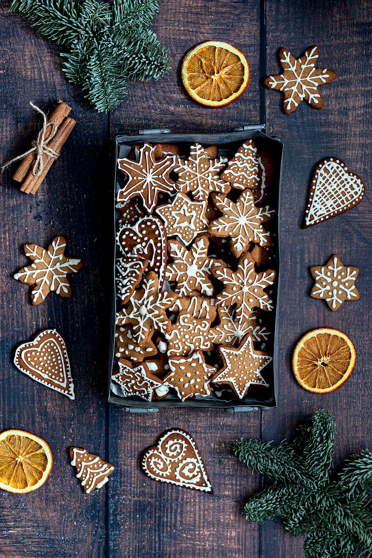 Christmas Gingerbread cookies with dried oranges and cinnamon sticks