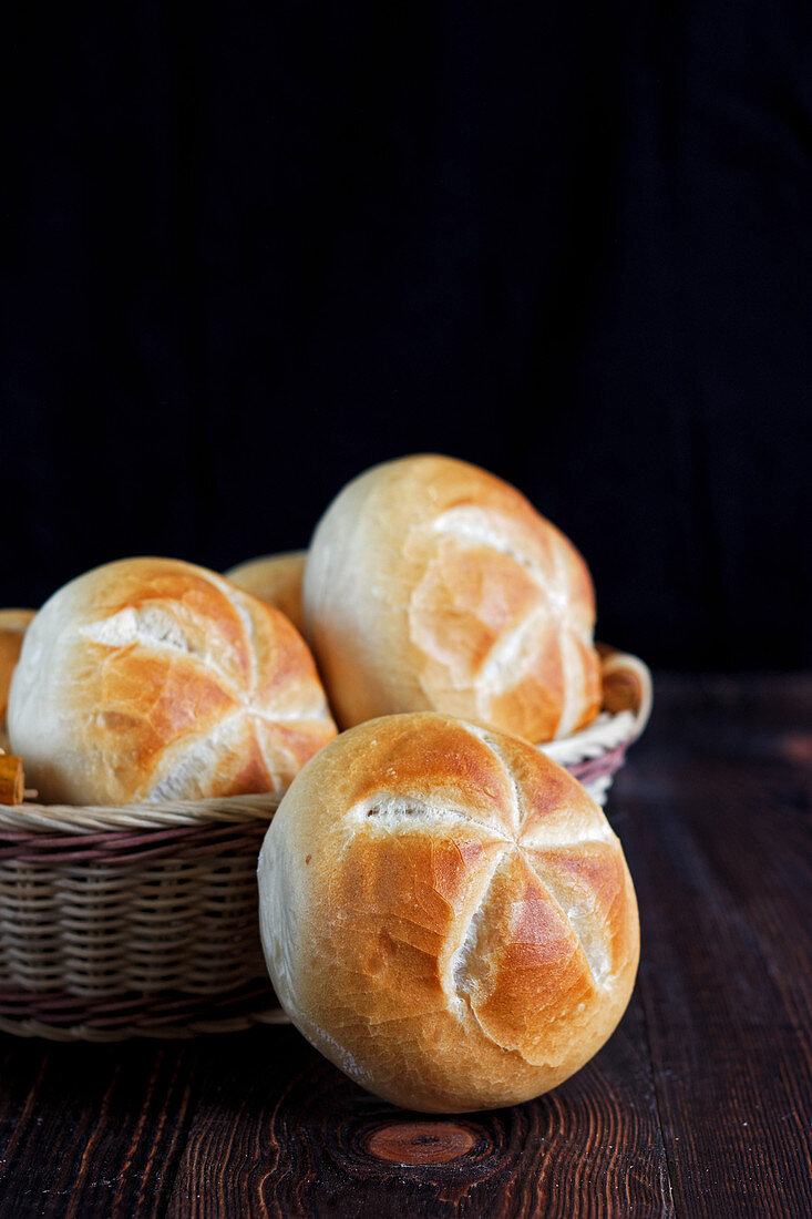 Wheat buns