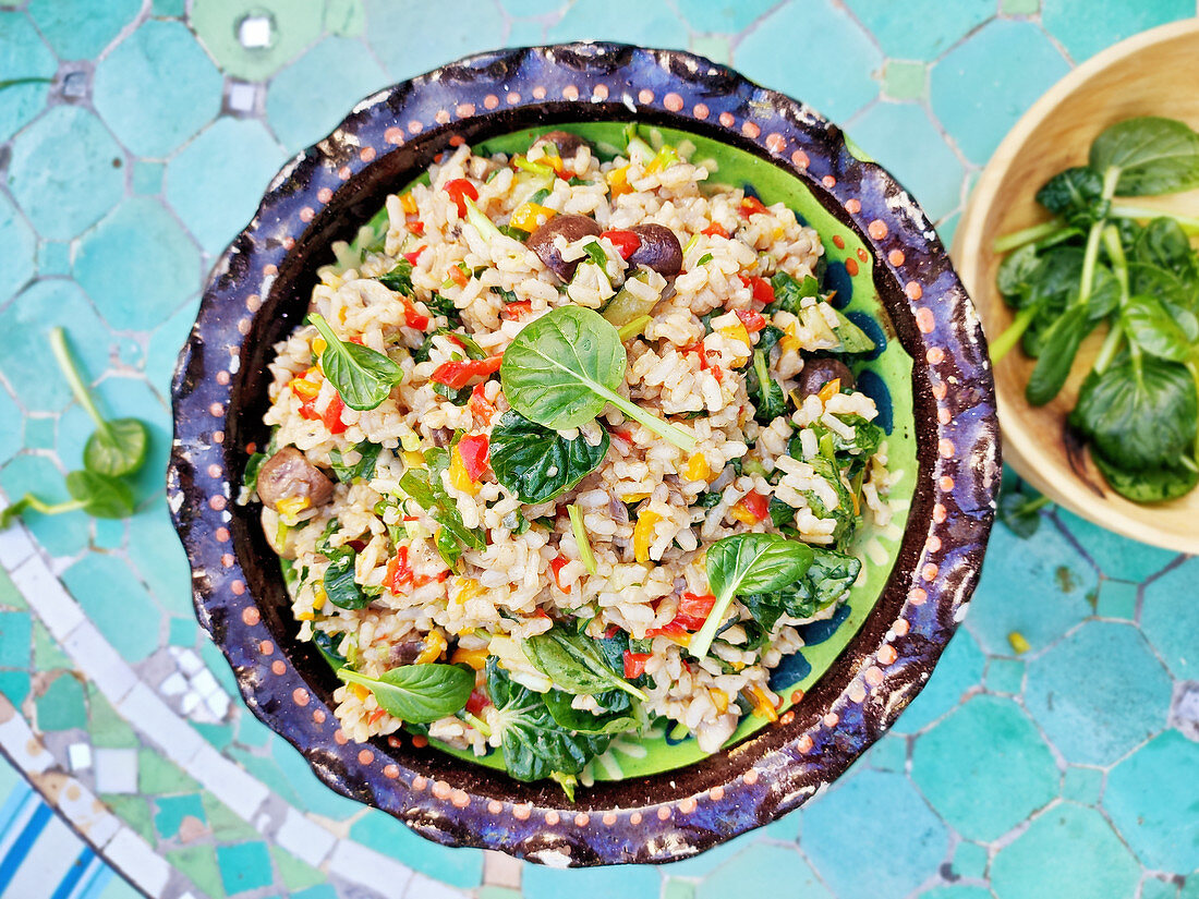 Vegetable risotto with pak choi leaves
