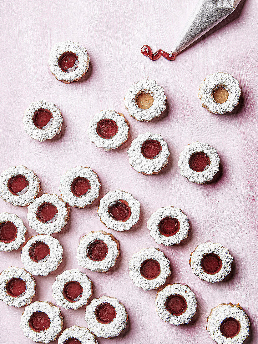 Linz cookies with currant jelly and powdered sugar
