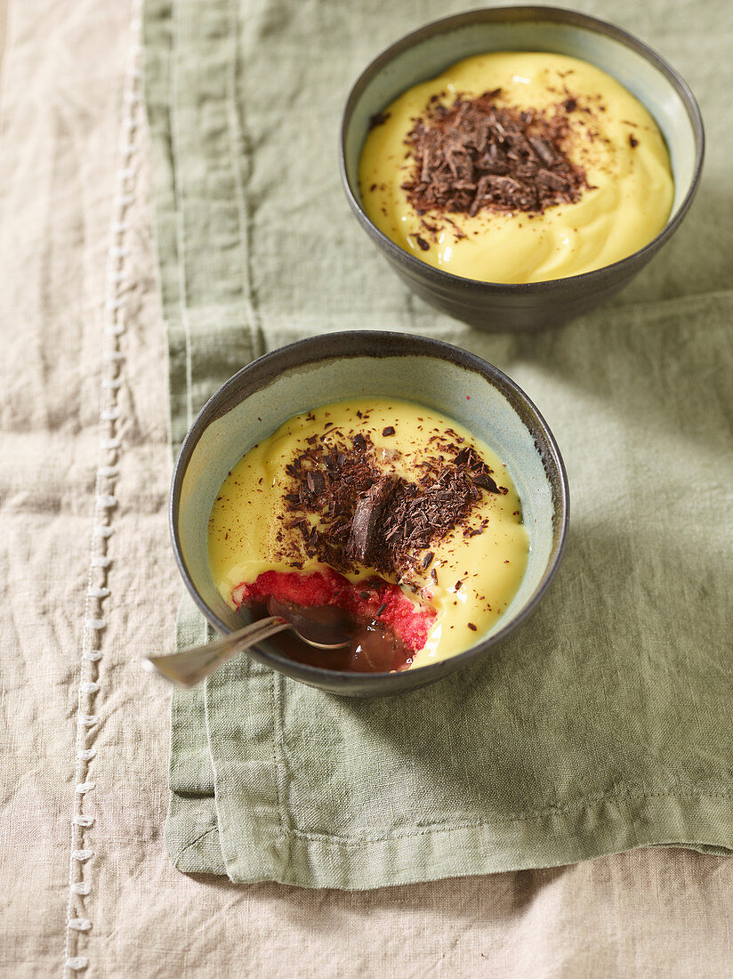 Zuppa inglese (Schichtdessert mit Alchermes-Likör, Italien)