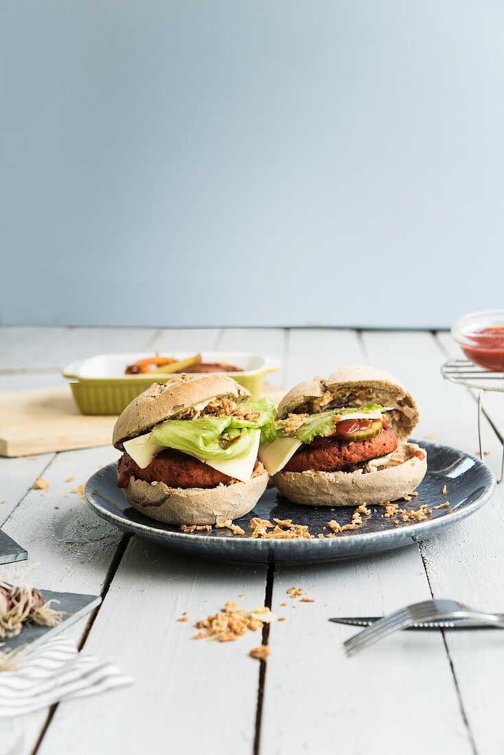 Vegan burgers with sweet potato fries