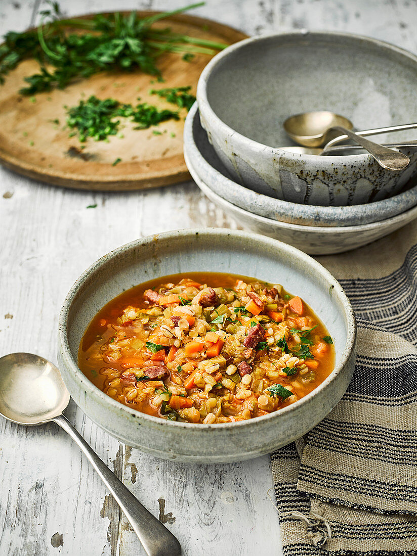 Big vegetable soup with bacon lardons