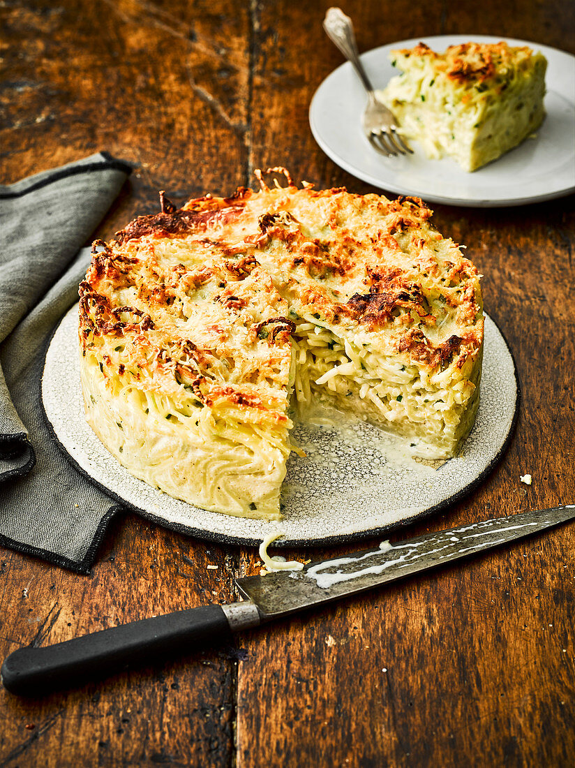 Spaghetti and three-cheese pie