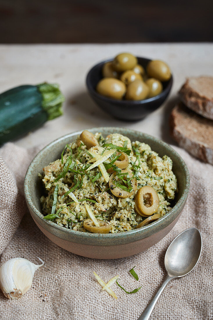 Zucchini and olive spread