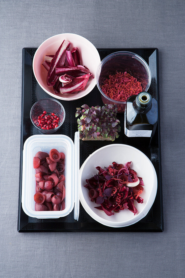 Radicchio-Granatapfel-Salat mit Sumach und Shiso