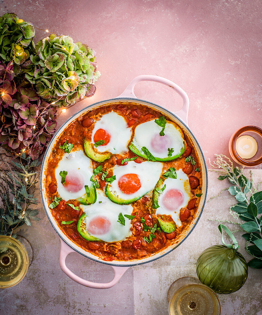 Tex-Mex-Eier mit Tomaten und Avocado