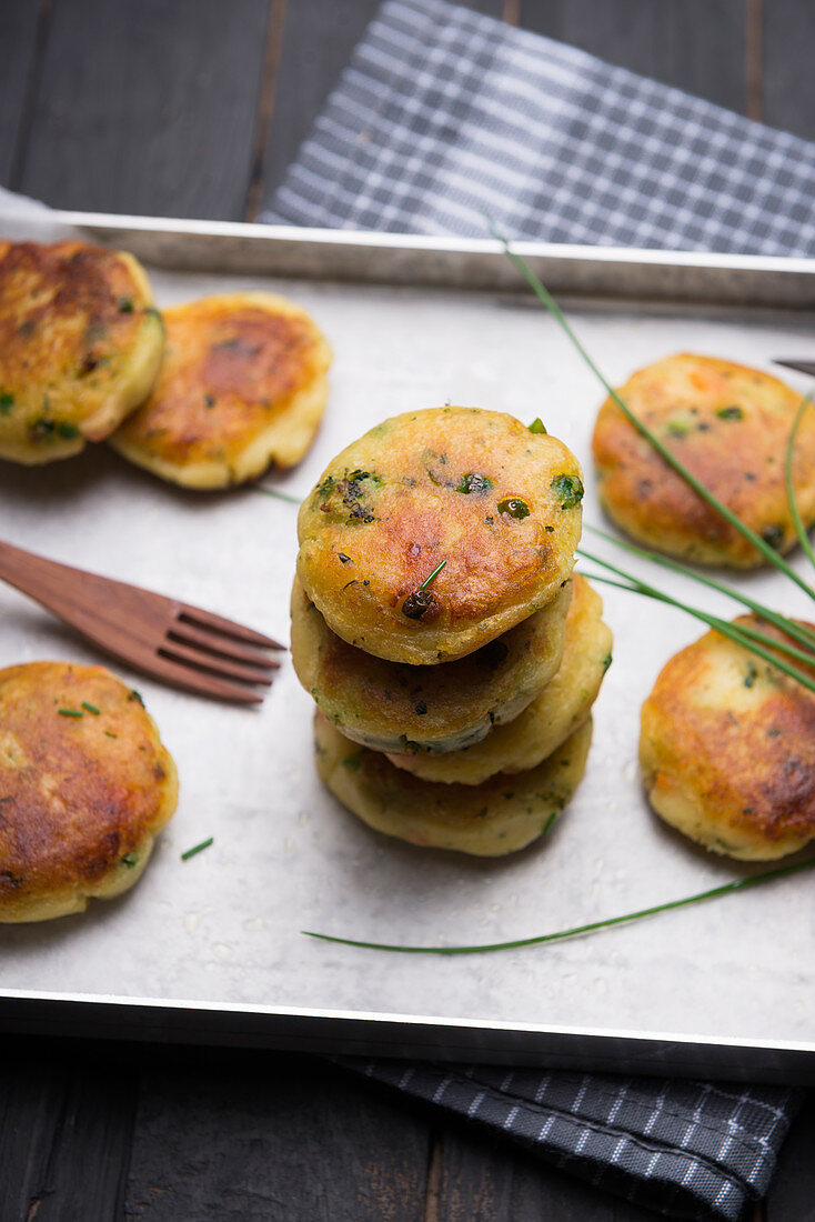 Vegan fried potato and vegetable patties