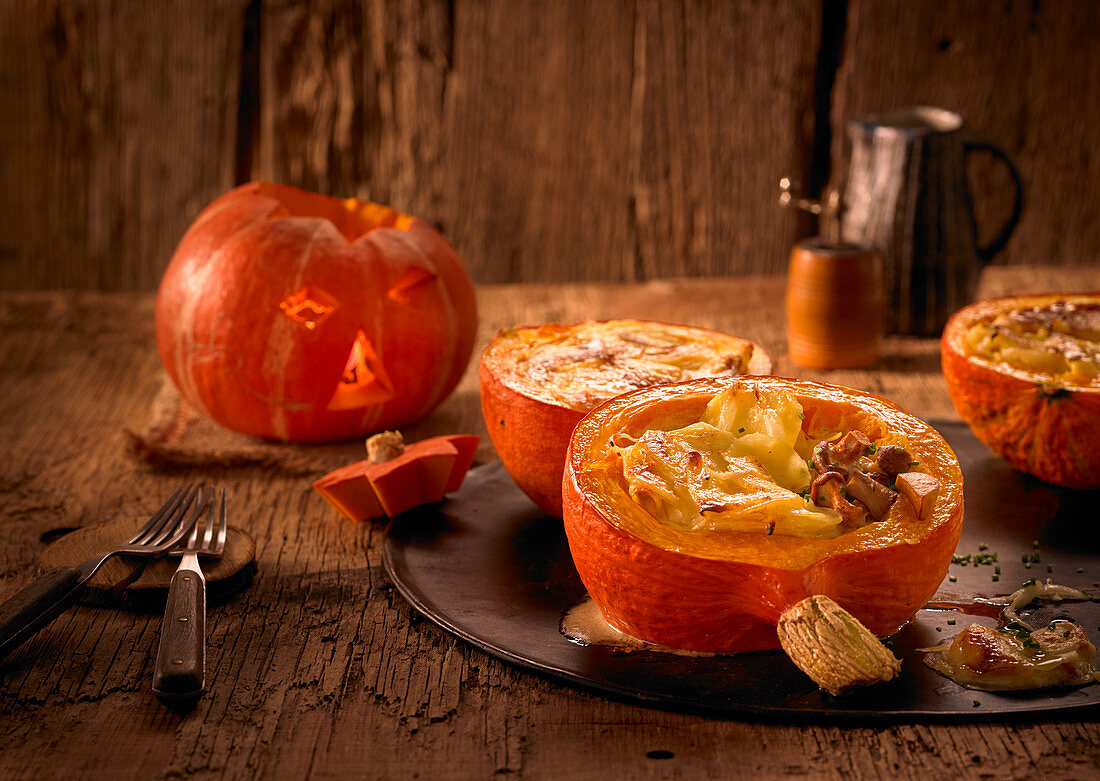 Stuffed Hokkaido pumpkins with potato gratin and mushrooms