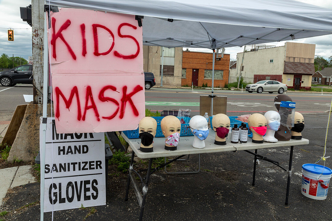 Face mask stall, Michigan, USA