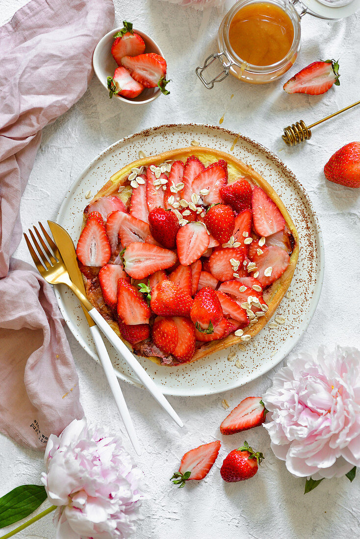 Fit omelette with strawberries