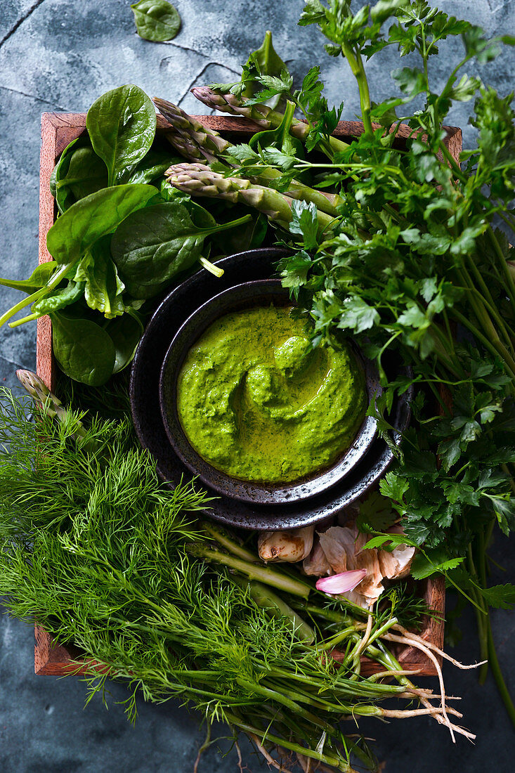 Green pesto with fresh herbs and asparagus