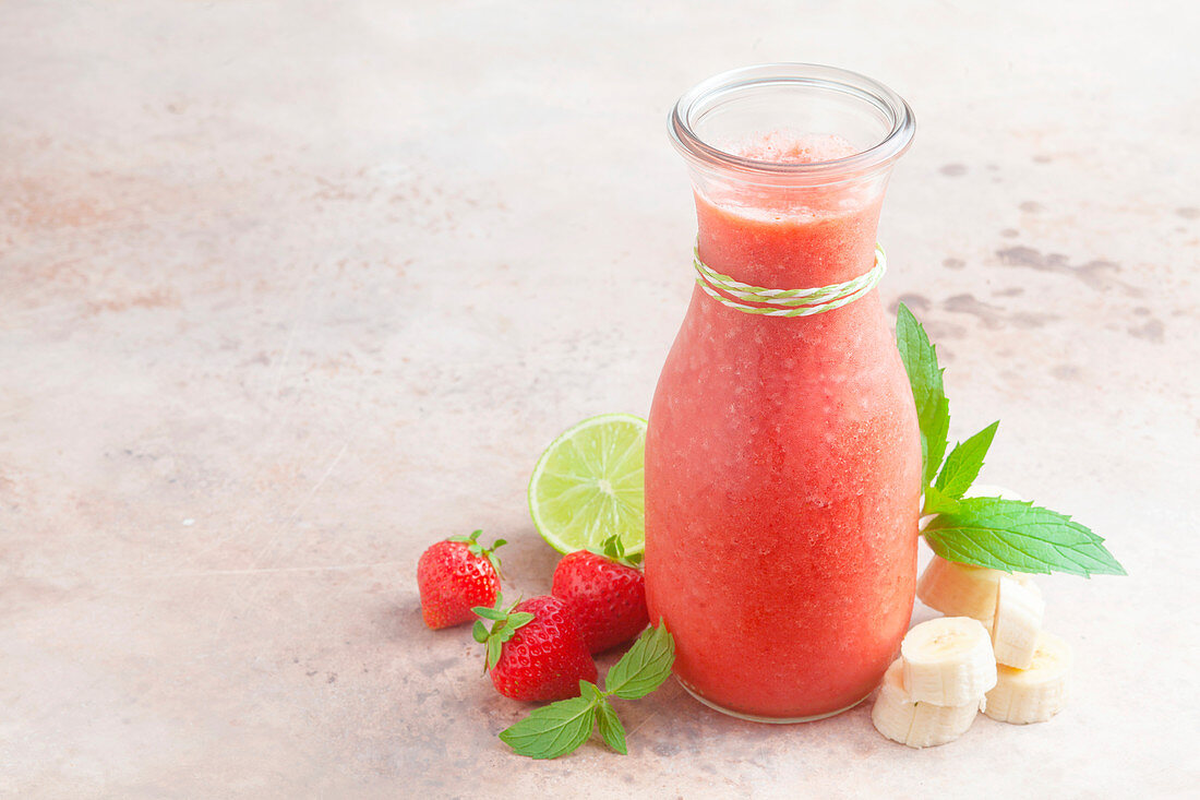 A strawberry and lime smoothie