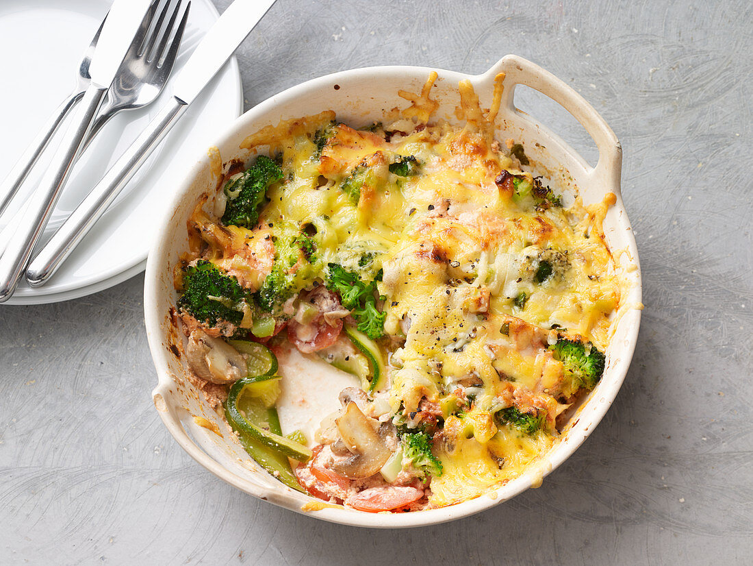 Vegetable gratin with mushrooms and broccoli