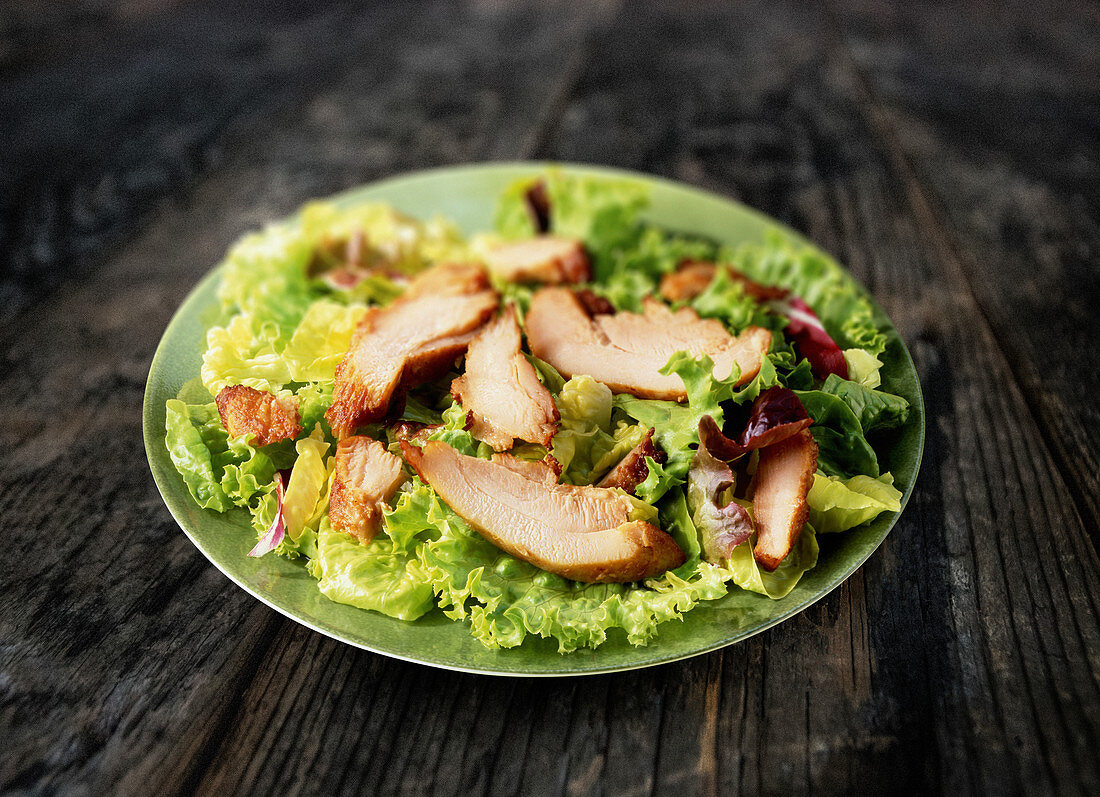 Mixed salad with chicken breast