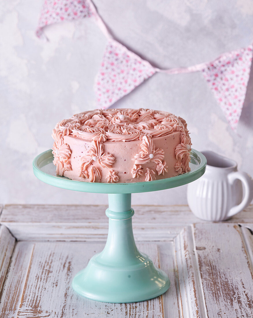 Pink butter and raspberry cream cake
