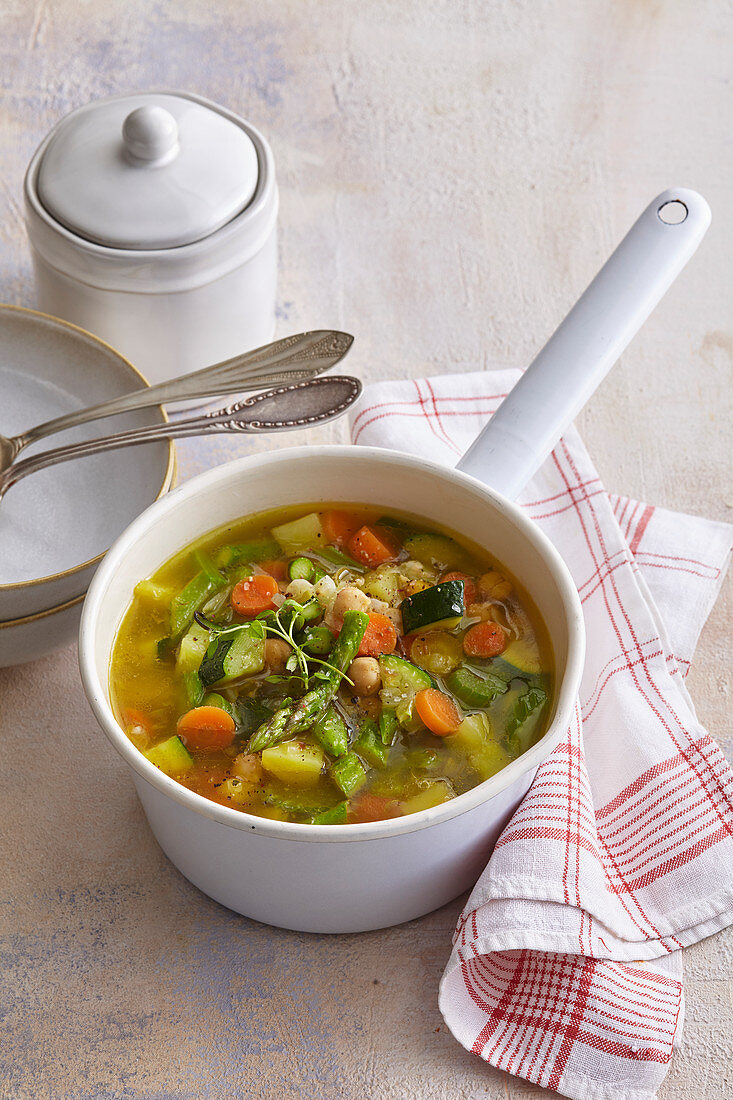 Minestrone with chickpeas