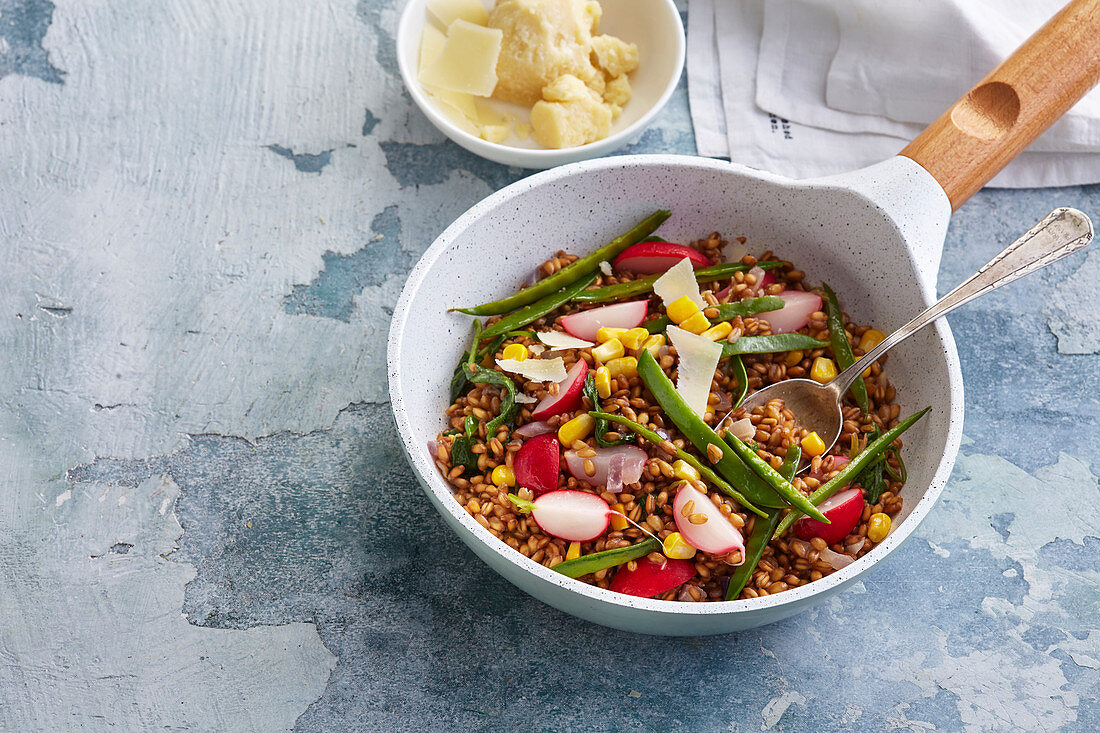 Radish and wheat risotto